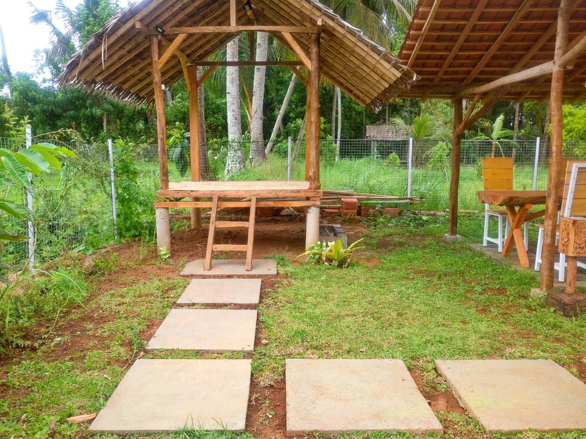 Wooden Kemiren Homestay Banyuwangi Banyuwangi  Buitenkant foto