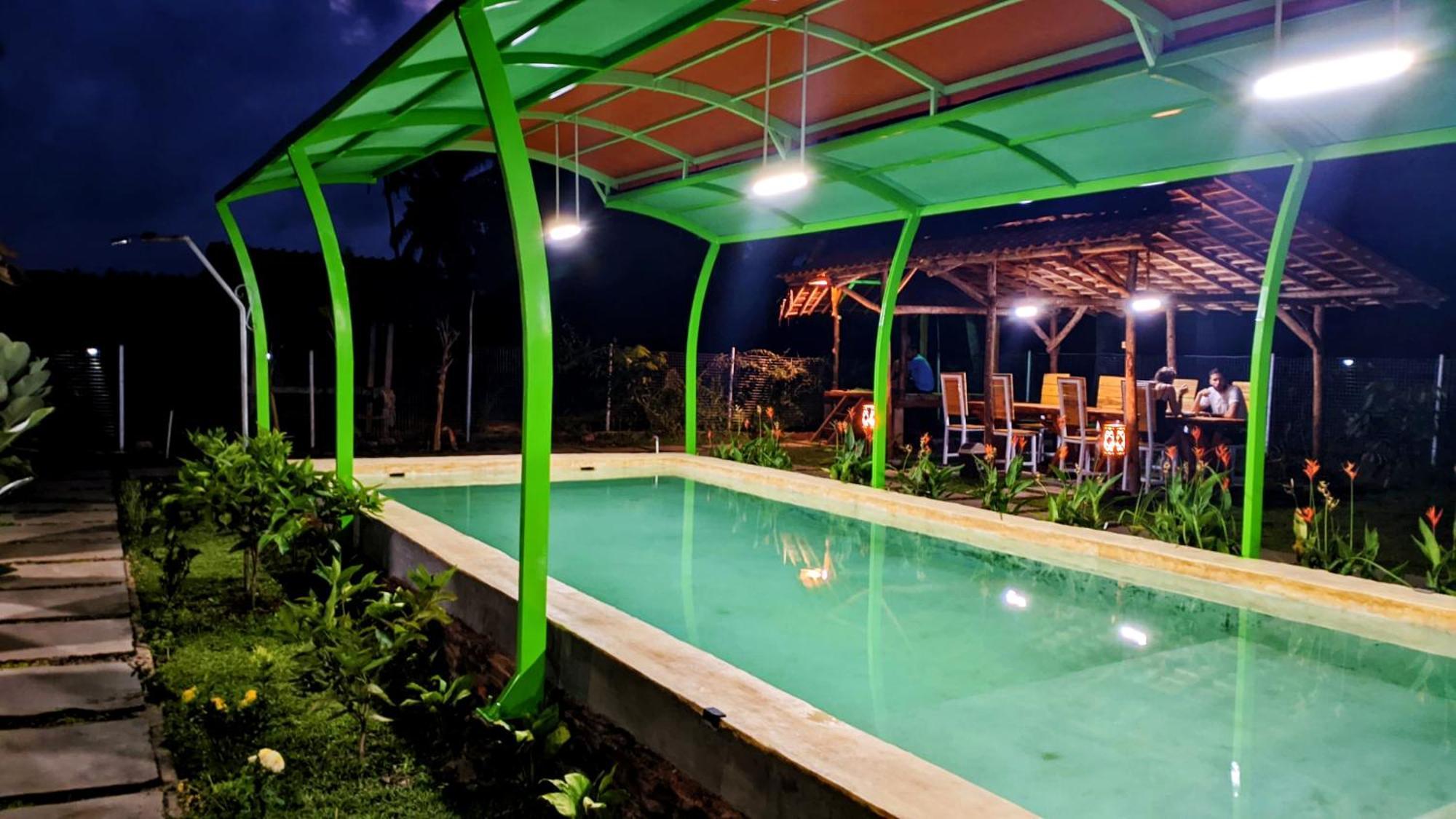 Wooden Kemiren Homestay Banyuwangi Banyuwangi  Buitenkant foto