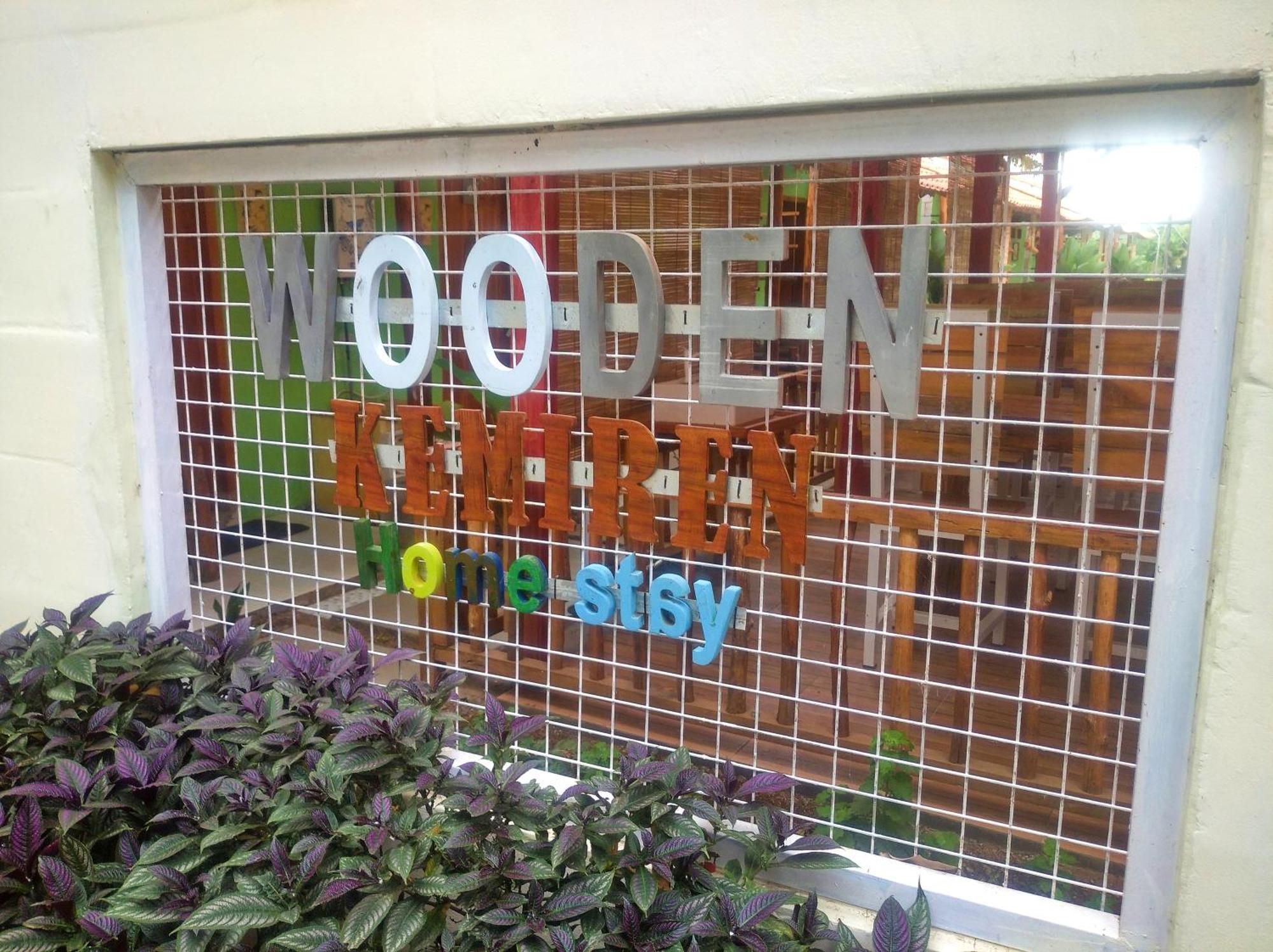 Wooden Kemiren Homestay Banyuwangi Banyuwangi  Buitenkant foto